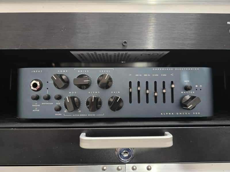 Darkglass Electronics Alpha Omega 900 Bass Amp w/ Power Conditioner and Rack Case