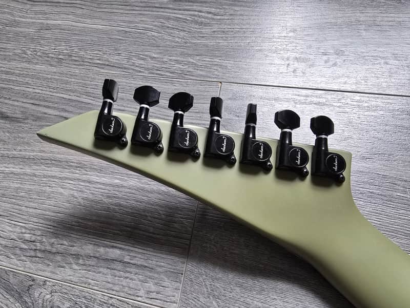 Jackson Custom Shop Warrior 7