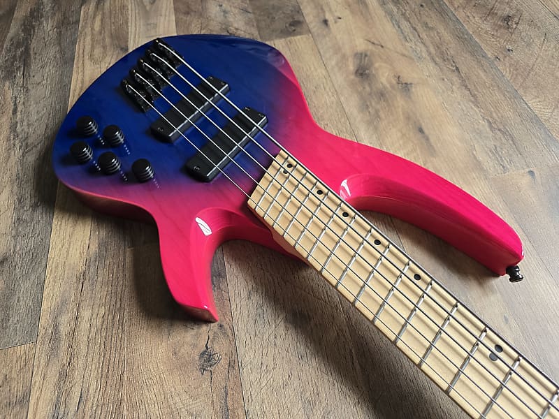 Ormsby BassGTR 5 with custom bridge and soapbar pickups close-up