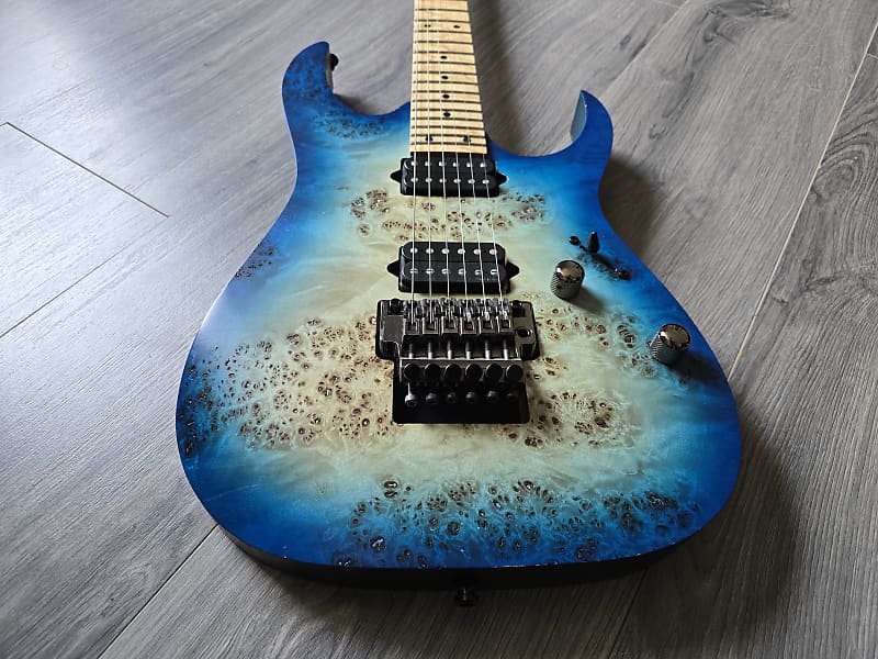 Ibanez Prestige RG-652MPB.