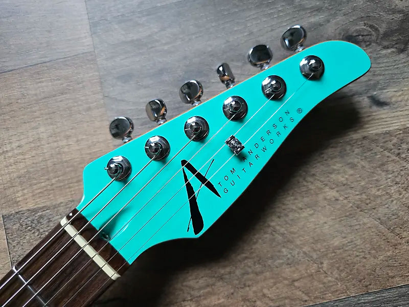 Tom Anderson Raven Classic